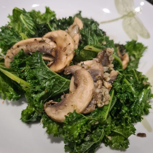 Garlicky Mushrooms & Kale 1 Garlicky Mushrooms & Kale