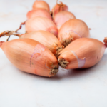 Classic Beurre Blanc (French White Wine Butter Sauce) 2 Shallots - Ingredients - COOKMAISON