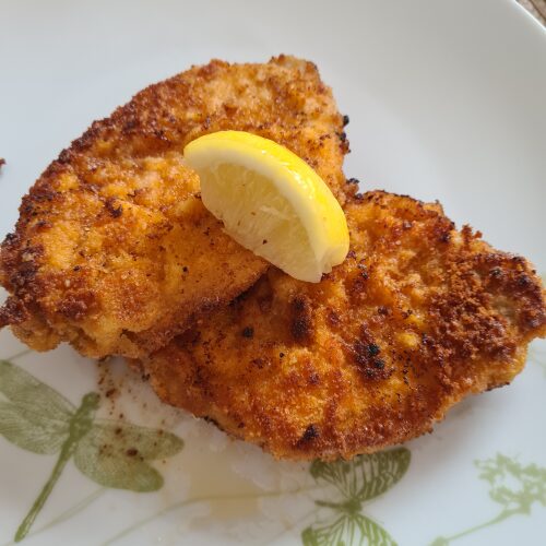 Classic Wiener Schnitzel (Crispy Breaded Cutlets) 1 Classic Wiener Schnitzel (Crispy Breaded Cutlets)